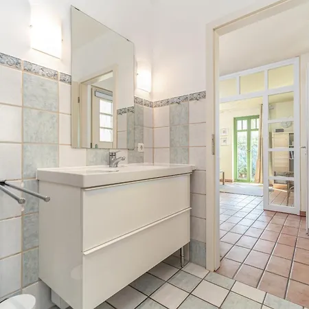 Prázdninový dům Ferienhaussiedlung Strandperlen Kuestenhof 1a *